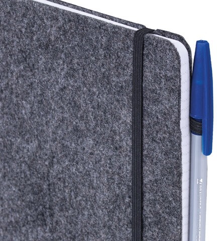 Блокнот А5 138x213мм BRAUBERG "Voylok" войлок, резинка, держатель, 80л клетка, черный, 117134