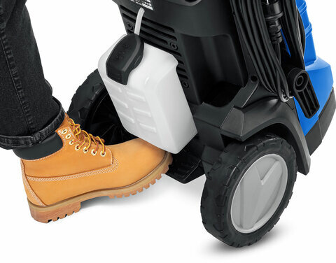 Минимойка ЗУБР АВД-П200, мощность 2,6 кВт, давление 200 бар, шланг 8 м