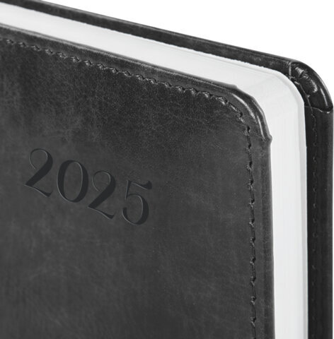 Ежедневник датированный 2025, А5, 138x213 мм, BRAUBERG "Legend", под кожу, застежка, серый, 115793