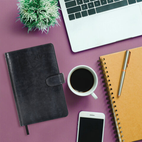 Ежедневник датированный 2025, А5, 138x213 мм, BRAUBERG "Legend", под кожу, застежка, серый, 115793