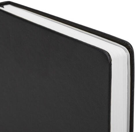 Скетчбук, белая бумага 140 г/м2 130х210 мм, 80 л., КОЖЗАМ, застежка, BRAUBERG ART CLASSIC, черный, 116461