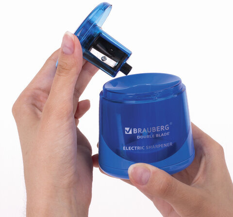 Точилка электрическая BRAUBERG DOUBLE BLADE, двойное лезвие, питание от 2 батареек AA, 229605
