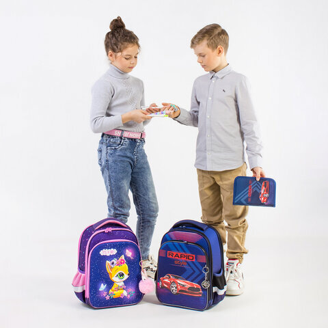 Ранец BRAUBERG QUADRO, 3 отделения, с брелком, "Little fox", СВЕТЯЩИЙСЯ, 37х28х18 см, 270601