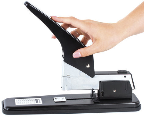 Степлер МОЩНЫЙ №24/6-23/24 металлический BRAUBERG "Heavy duty", до 200 листов, черный, 227660