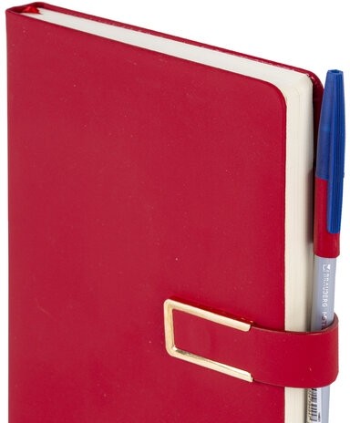 Ежедневник недатированный А5 143х210мм BRAUBERG Deluxe, под кожу, магнит 160л, красный, 117142