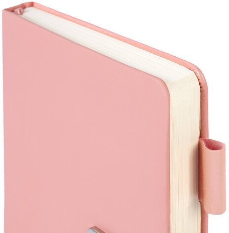 Ежедневник недатированный А5 143х210мм BRAUBERG Deluxe, под кожу, магнит 160л, розовый, 117143