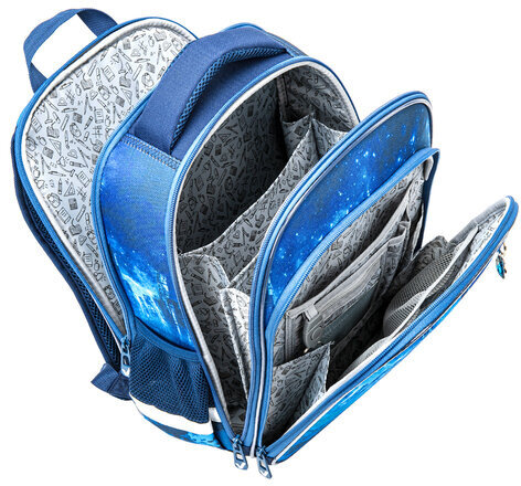 Ранец BRAUBERG QUADRO, 3 отделения, с брелком, "Planet invasion", 37х28х18 см, 270604